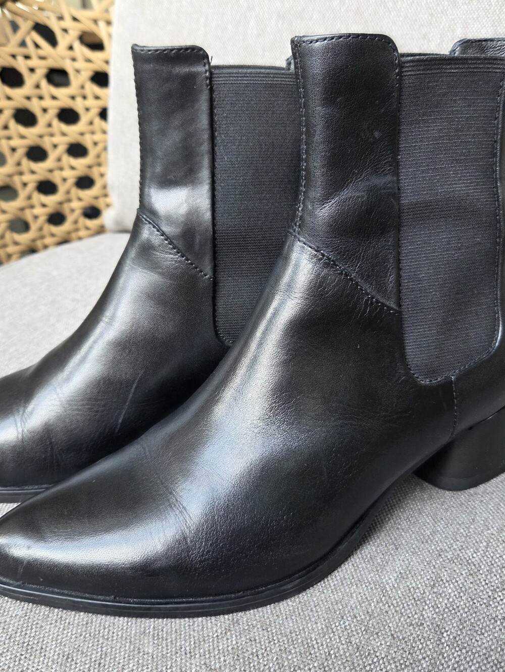 Vegabond Frances Leather Chelsea Boot